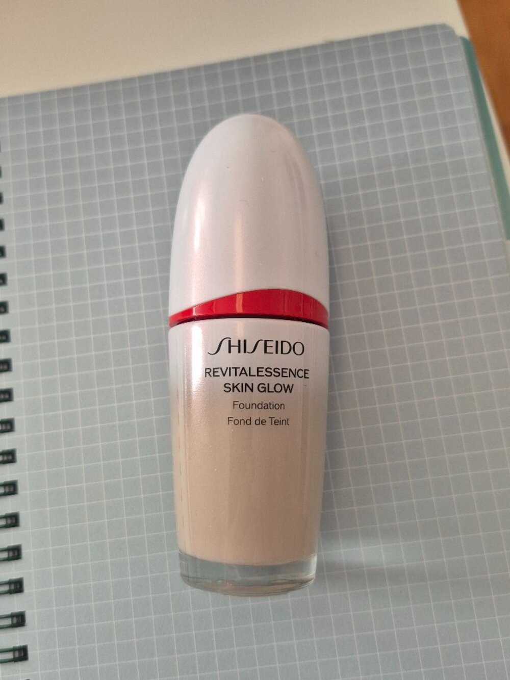 Shiseido Revitalessence Skin Glow foundation shade 150
